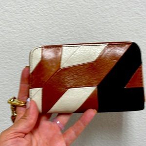 Fossil color lock leather wristlet